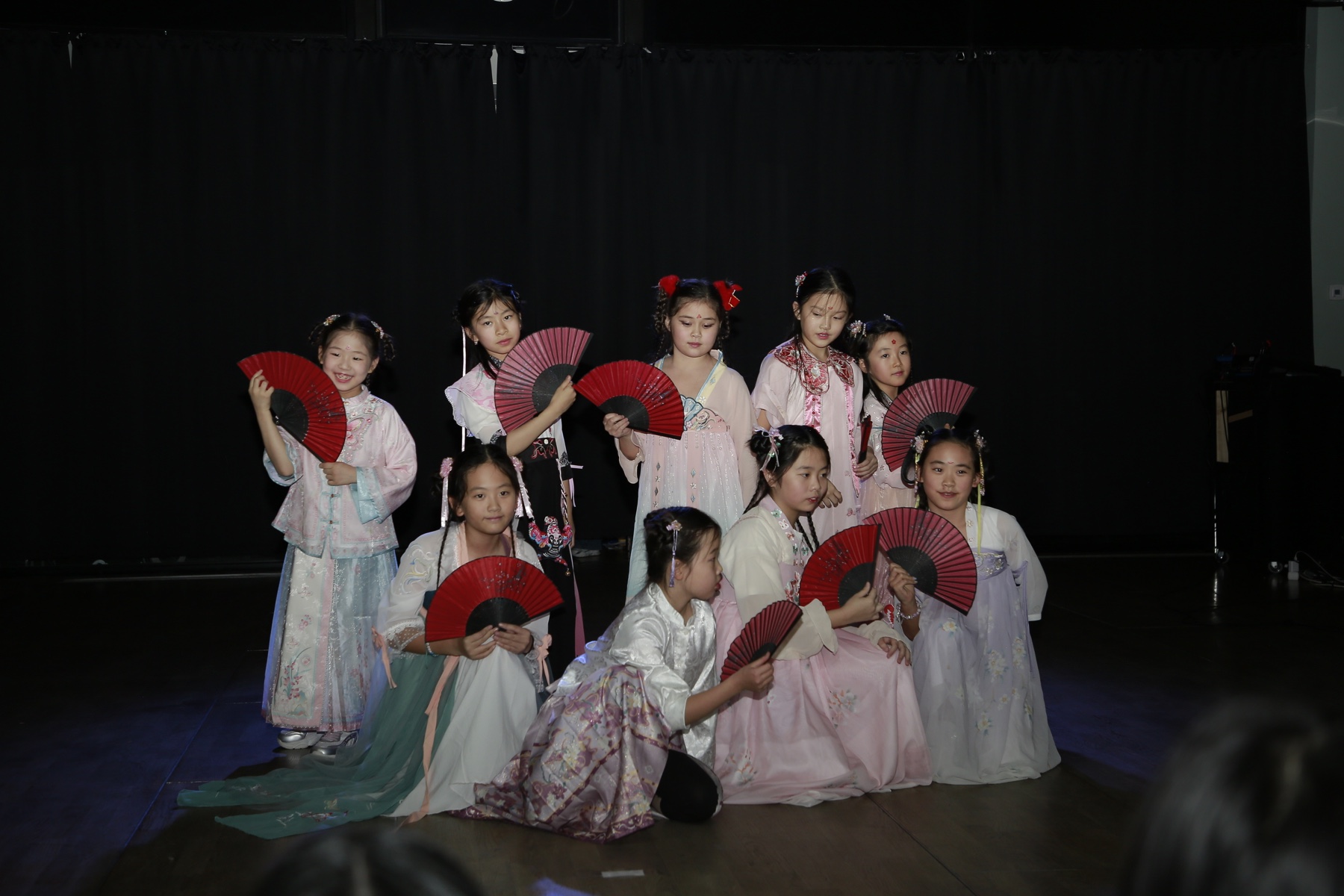 May-I community — 0118294aaab923d7cecb115b7f3b8f48_副本